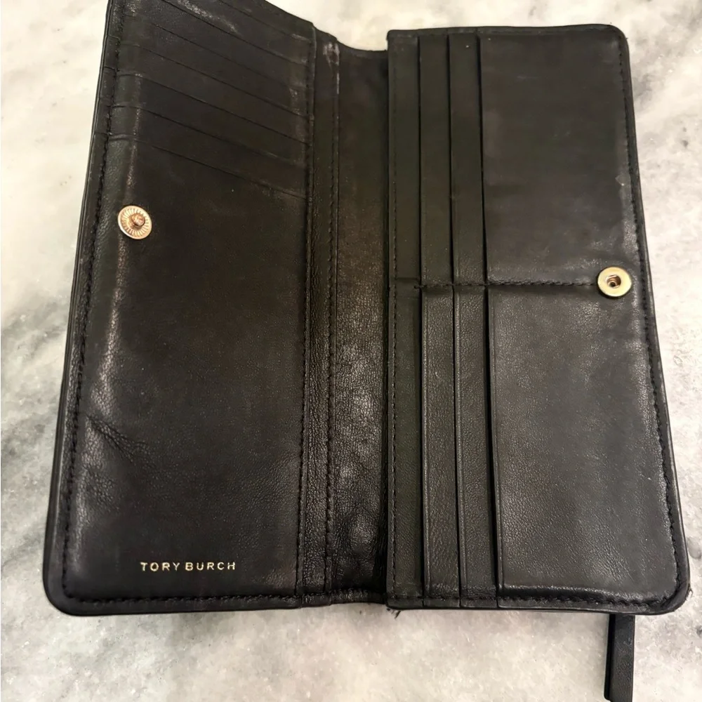 Tory Burch Black Quilted Women's Wallet - Picture 2 of 5
